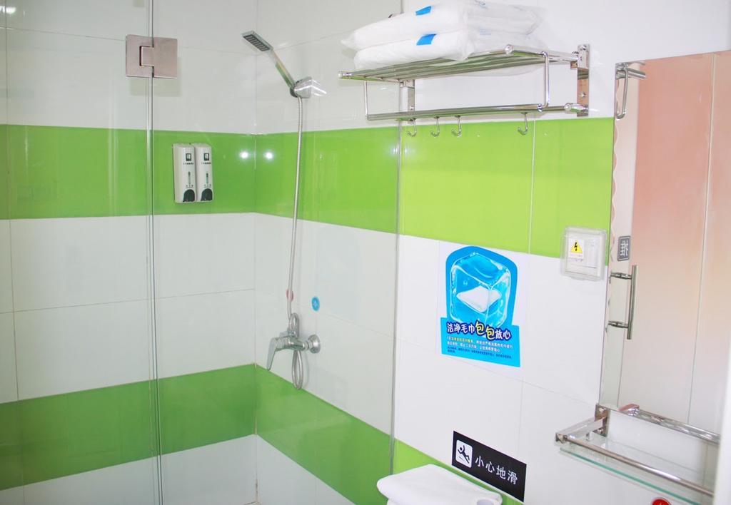 7 Days Inn Meizhou Jiangnan Kedu Commercial Plaza Exterior foto